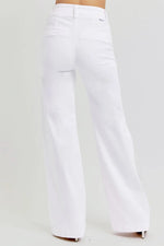 6868978b-e531-4608-9e06-de59287c3ae9-Max